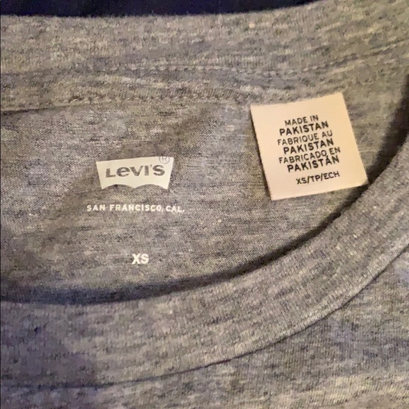 ‼️No Longer Available‼️Womens shirt. Extra small. - Picture 2 of 2